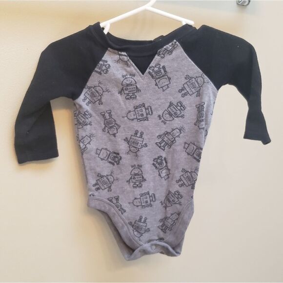 ROBOT Onesie - Picture 1 of 3
